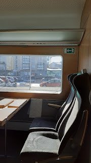 Insida SJ snabbtåg sittvagn