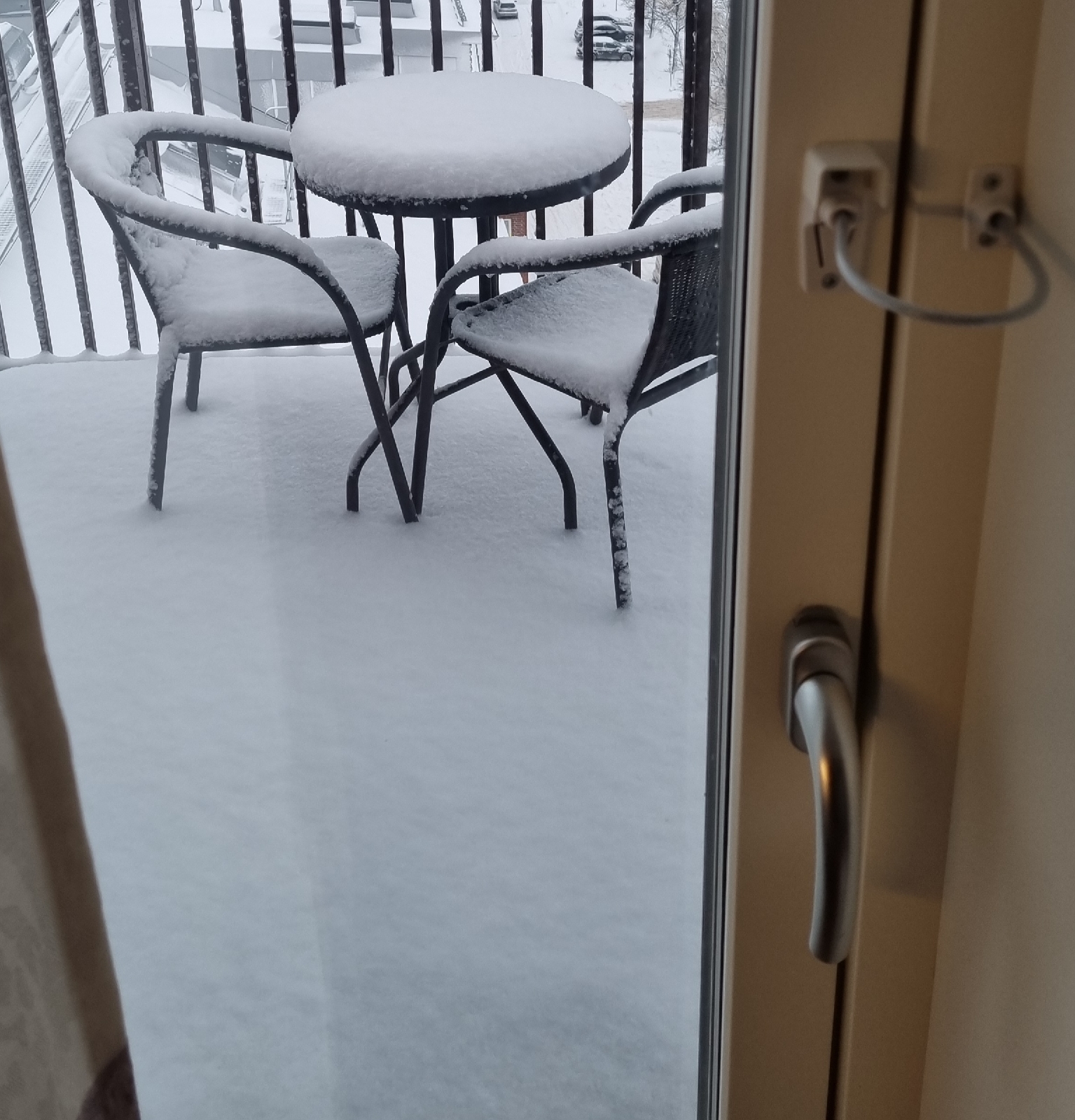 Snöigt ute i Märsta